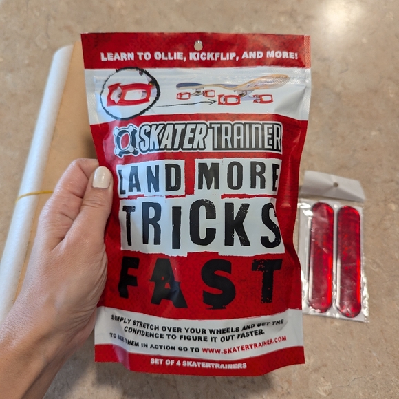 Lot for skateboarder - Picture 3 of 12